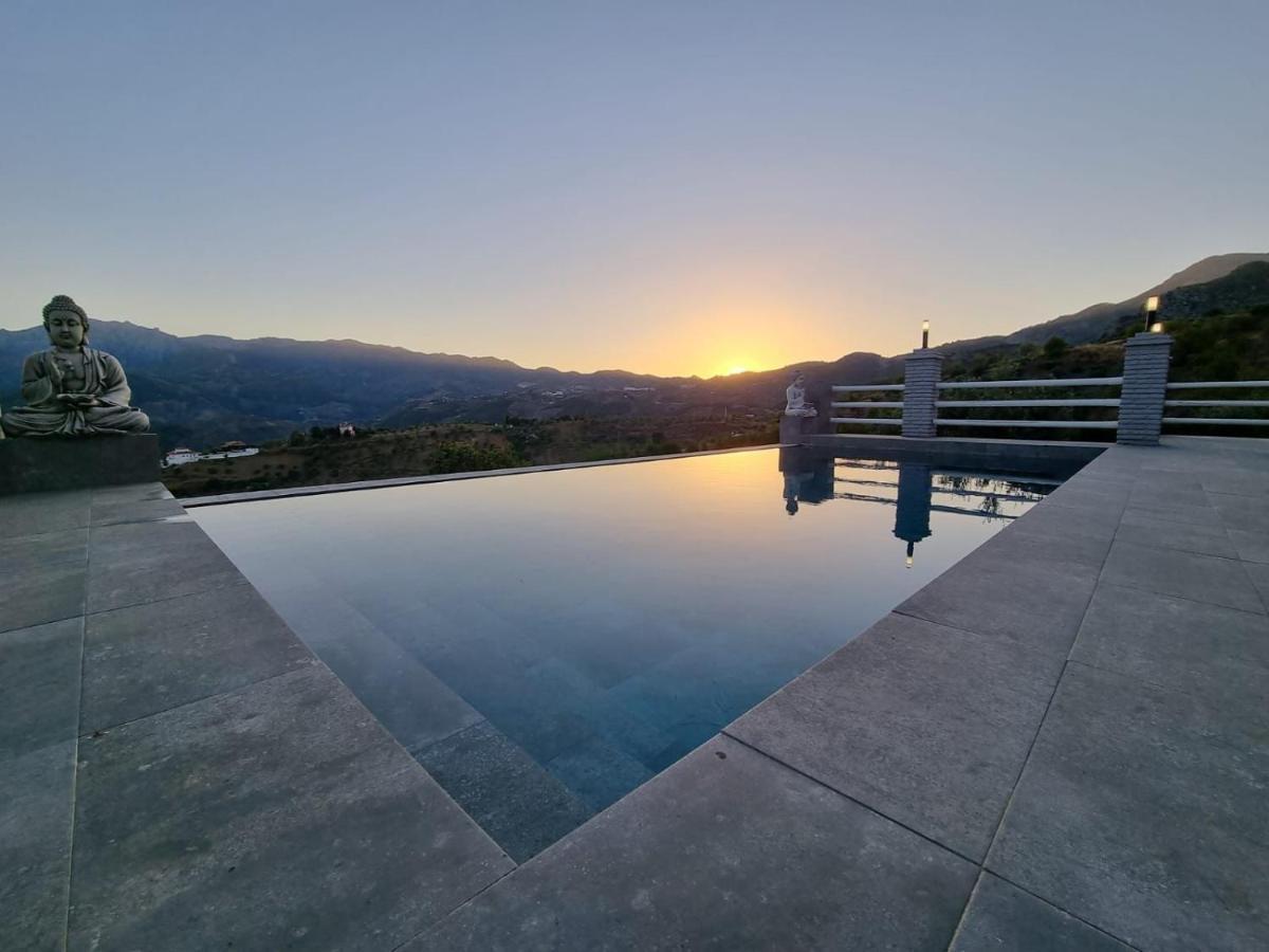 ホテル Casa Eden - Mountain View, Infinity Pool Alozaina エクステリア 写真